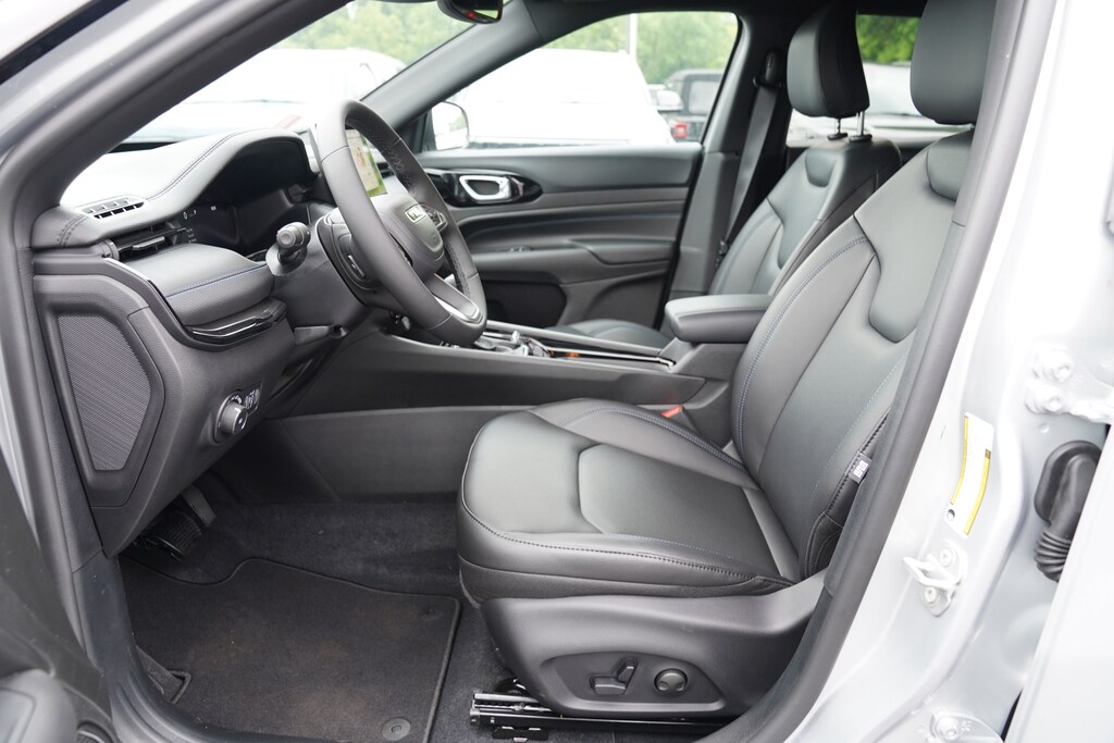 New 2026 Jeep Compass LIMITED ALTITUDE 4X4 Sport Utility