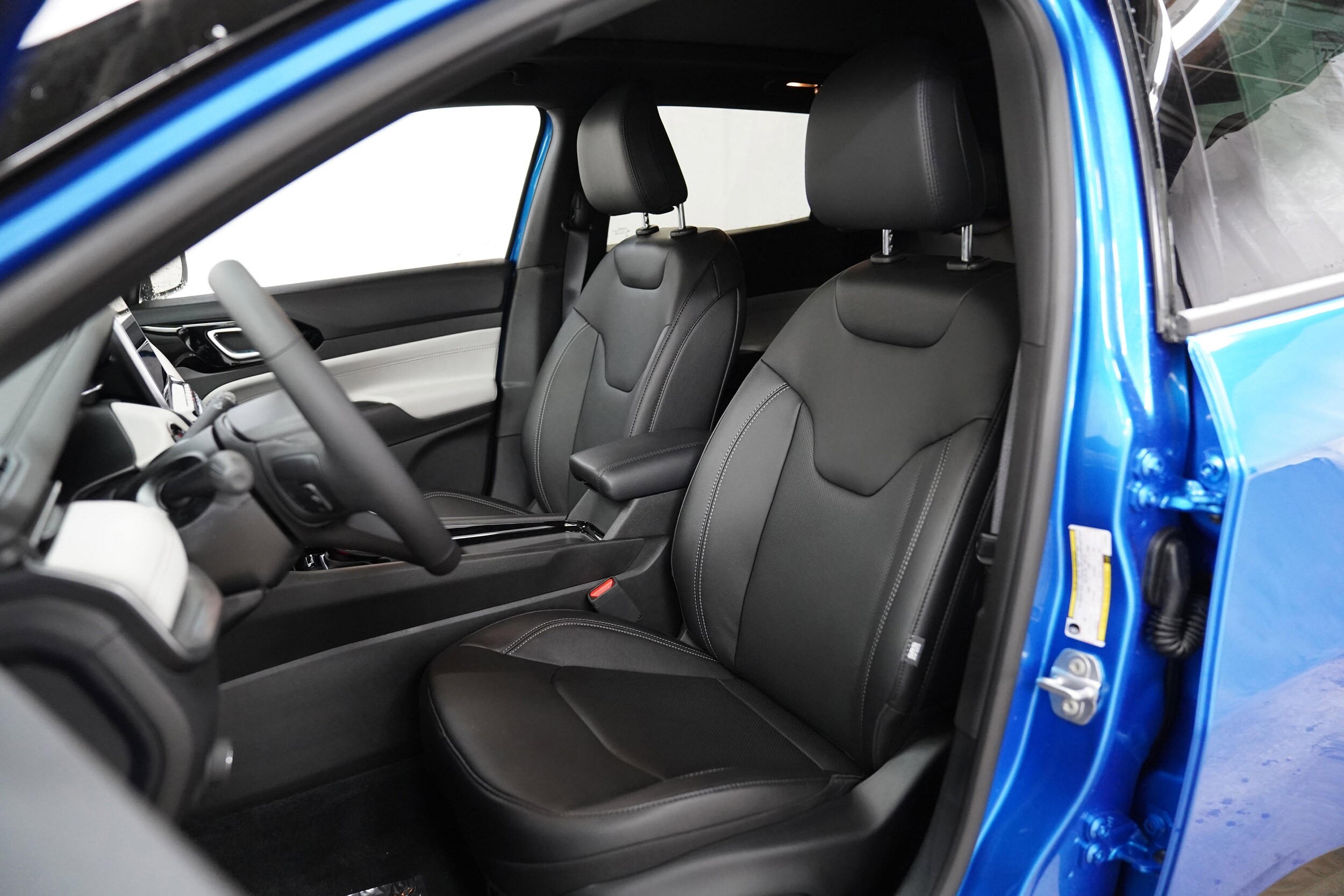 2025 Jeep Compass Limited photo 4
