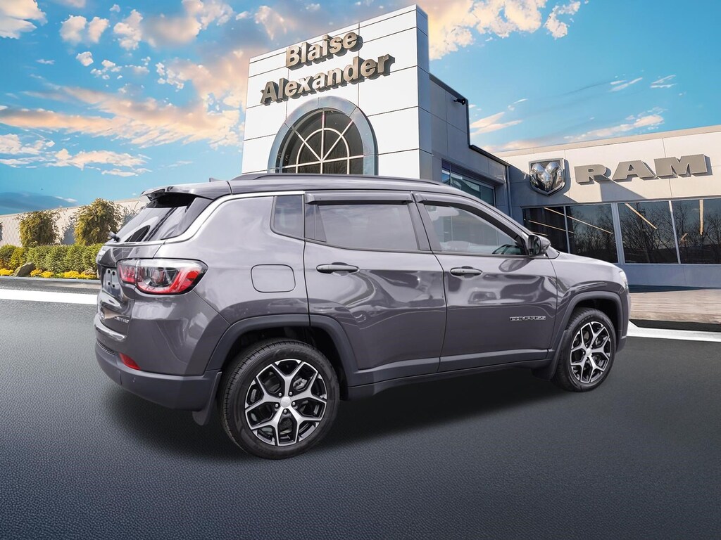 Used 2024 Jeep Compass Limited SUV