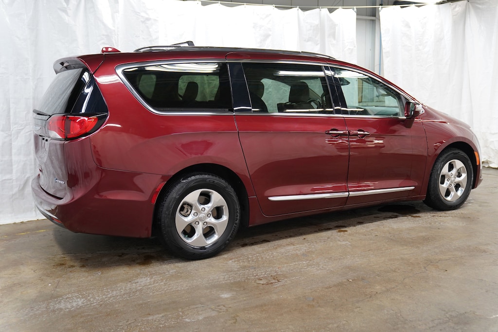 Used 2018 Chrysler Pacifica Hybrid Limited Van Passenger Van