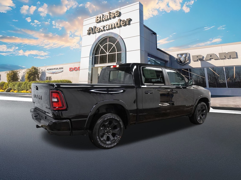 New 2026 Ram 1500 BIG HORN CREW CAB 4X4 5'7 BOX Pickup