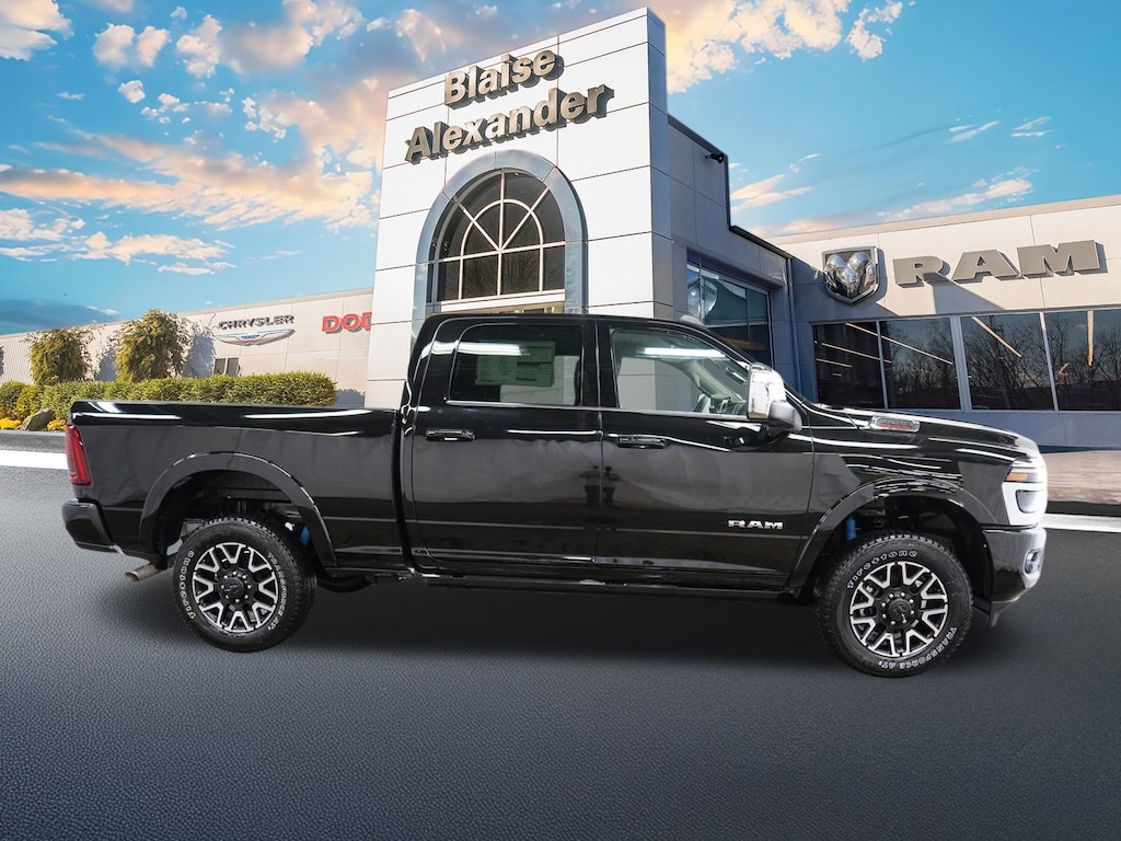 New 2025 Ram 2500 LIMITED LONGHORN CREW CAB 4X4 6'4 BOX Pickup