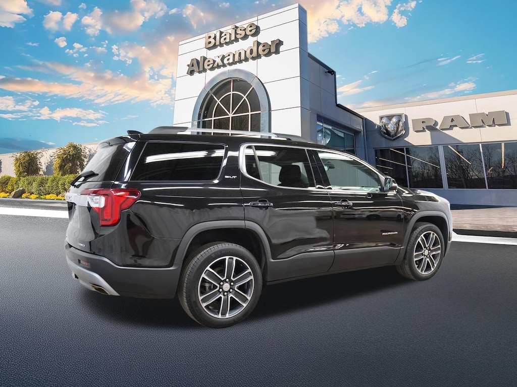Used 2023 GMC Acadia SLT SUV
