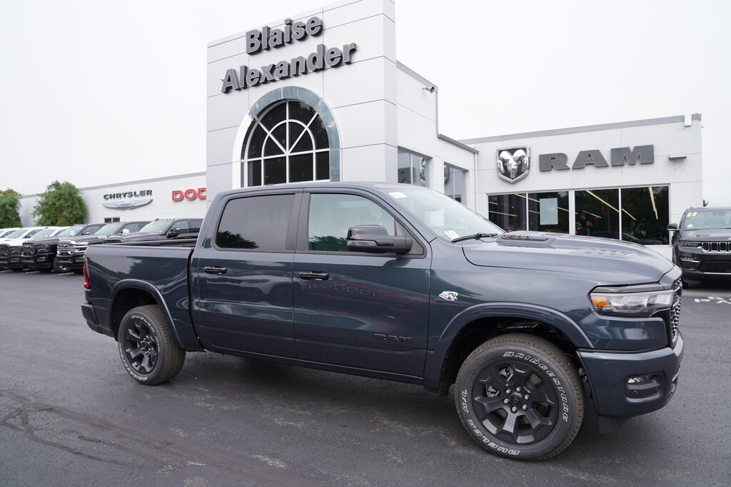 New 2026 Ram 1500 Big Horn Crew Cab 4x4 5'7 Box Pickup