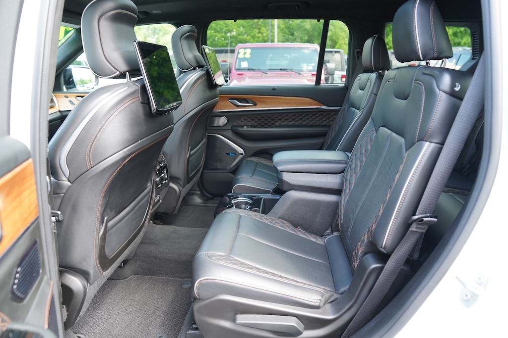 Used 2024 Jeep Grand Cherokee L Summit Reserve SUV