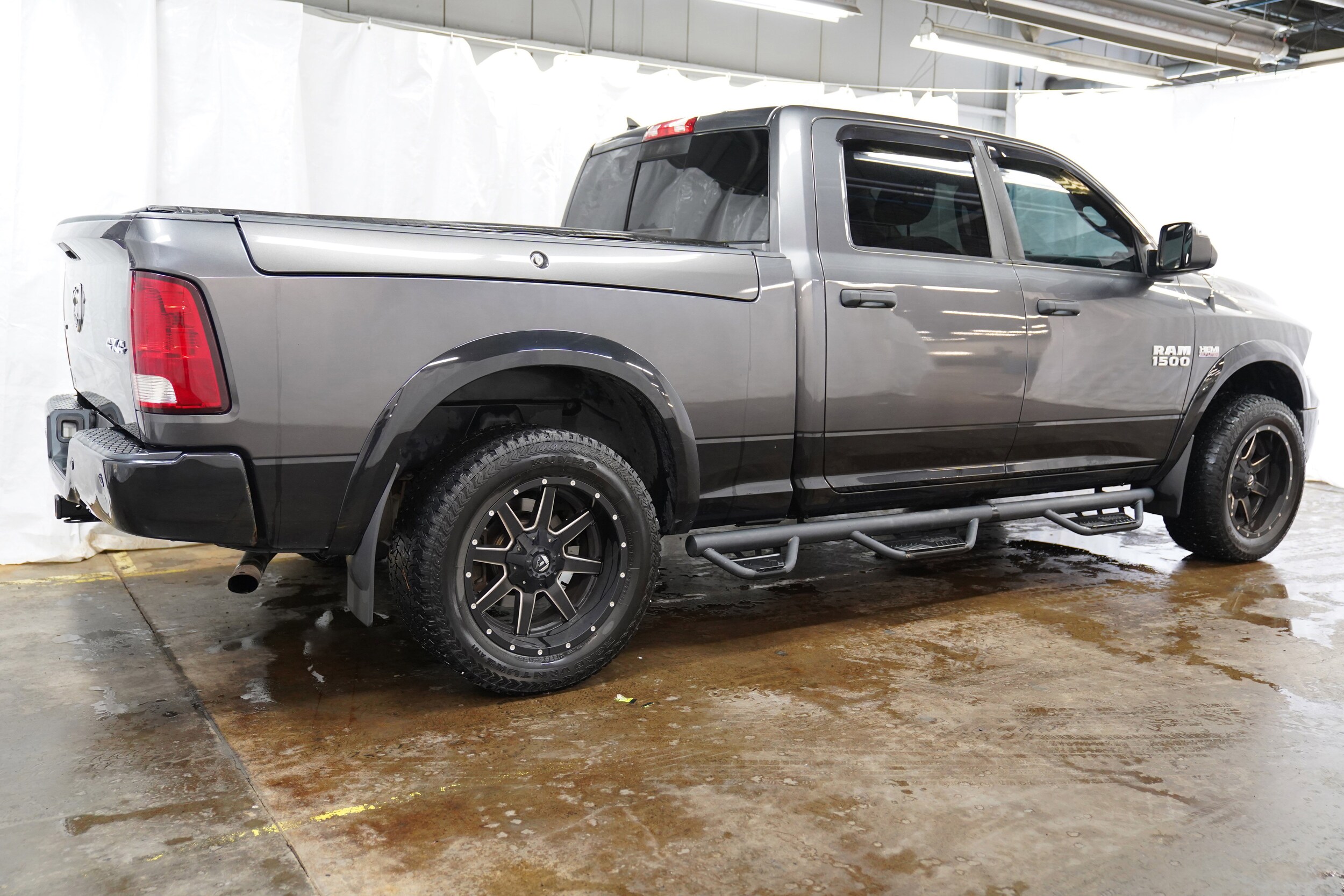 2016 Ram 1500 Outdoorsman photo 3