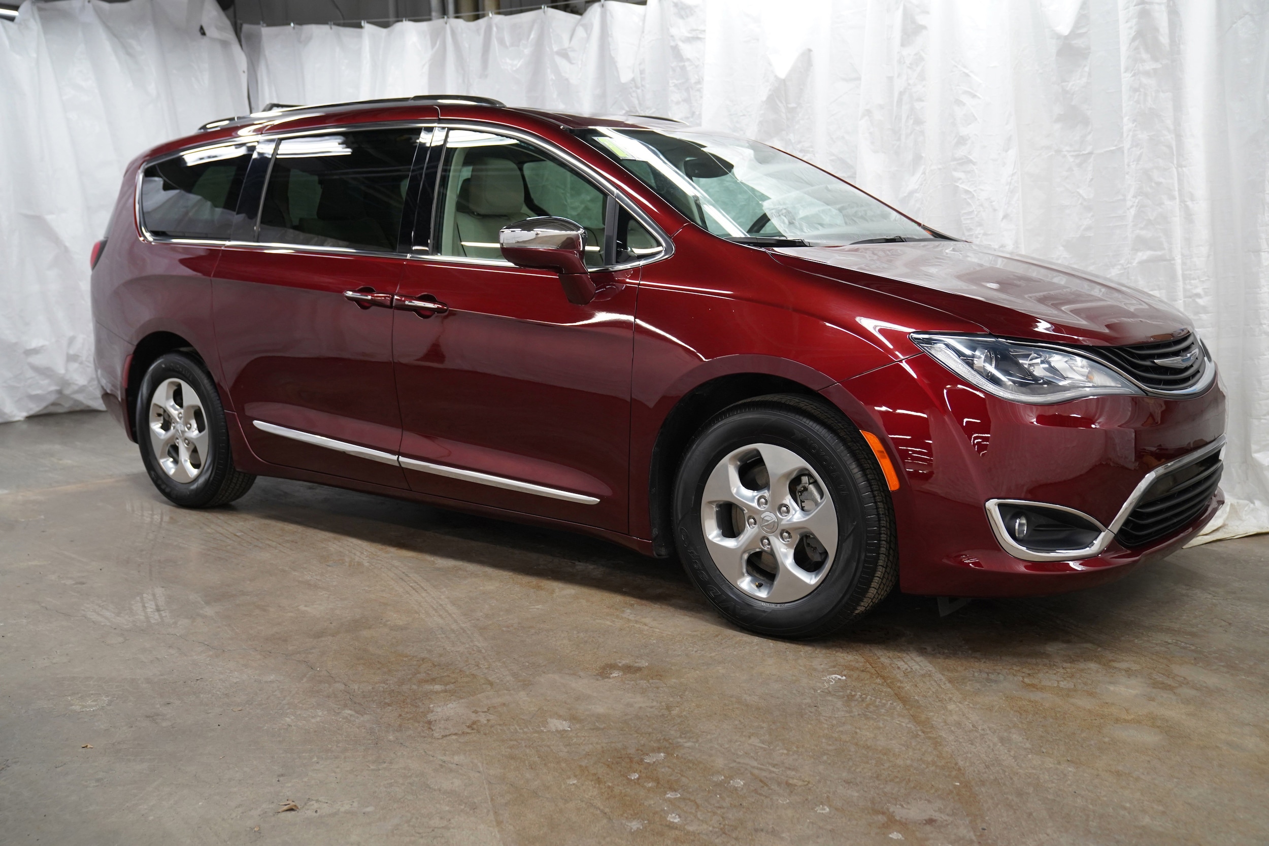 2018 Chrysler Pacifica Hybrid Limited