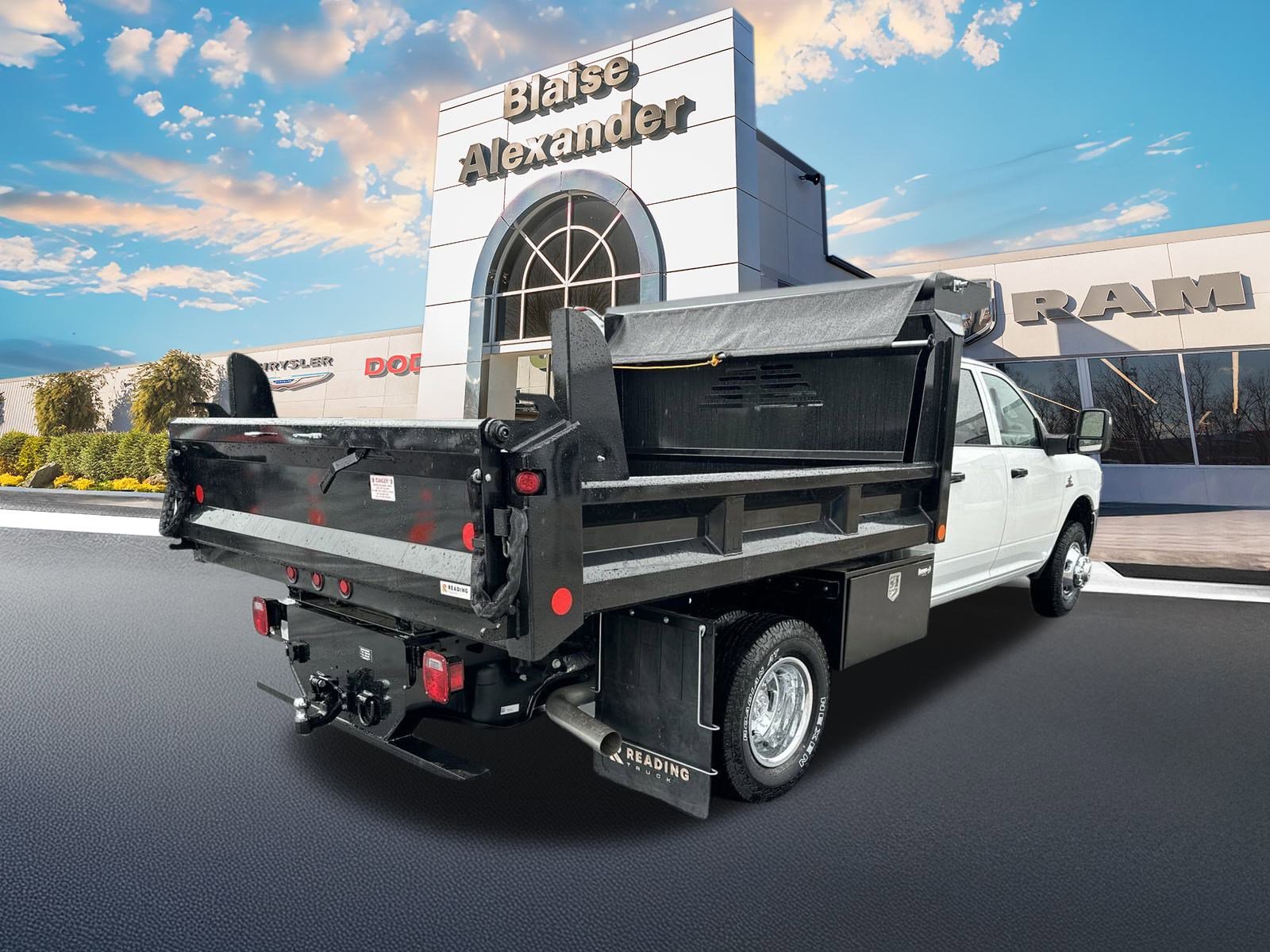 2024 Ram 3500 Tradesman photo 3