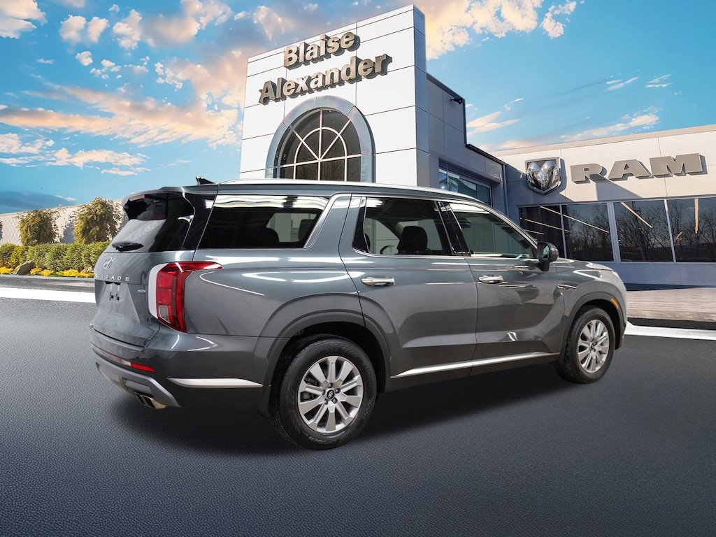 Used 2023 Hyundai Palisade SEL SUV