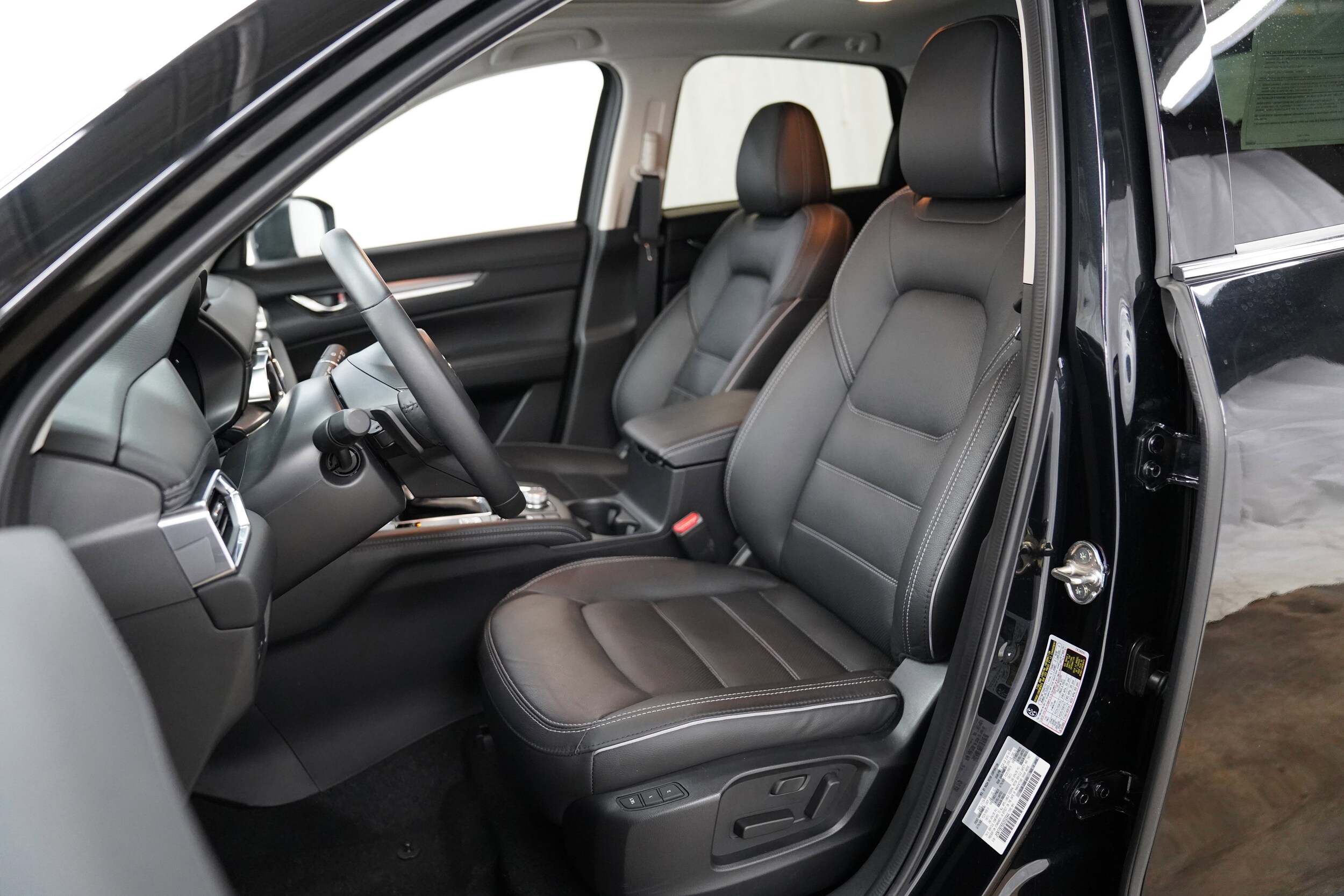 2025 Mazda CX-5 2.5 Premium Plus photo 4