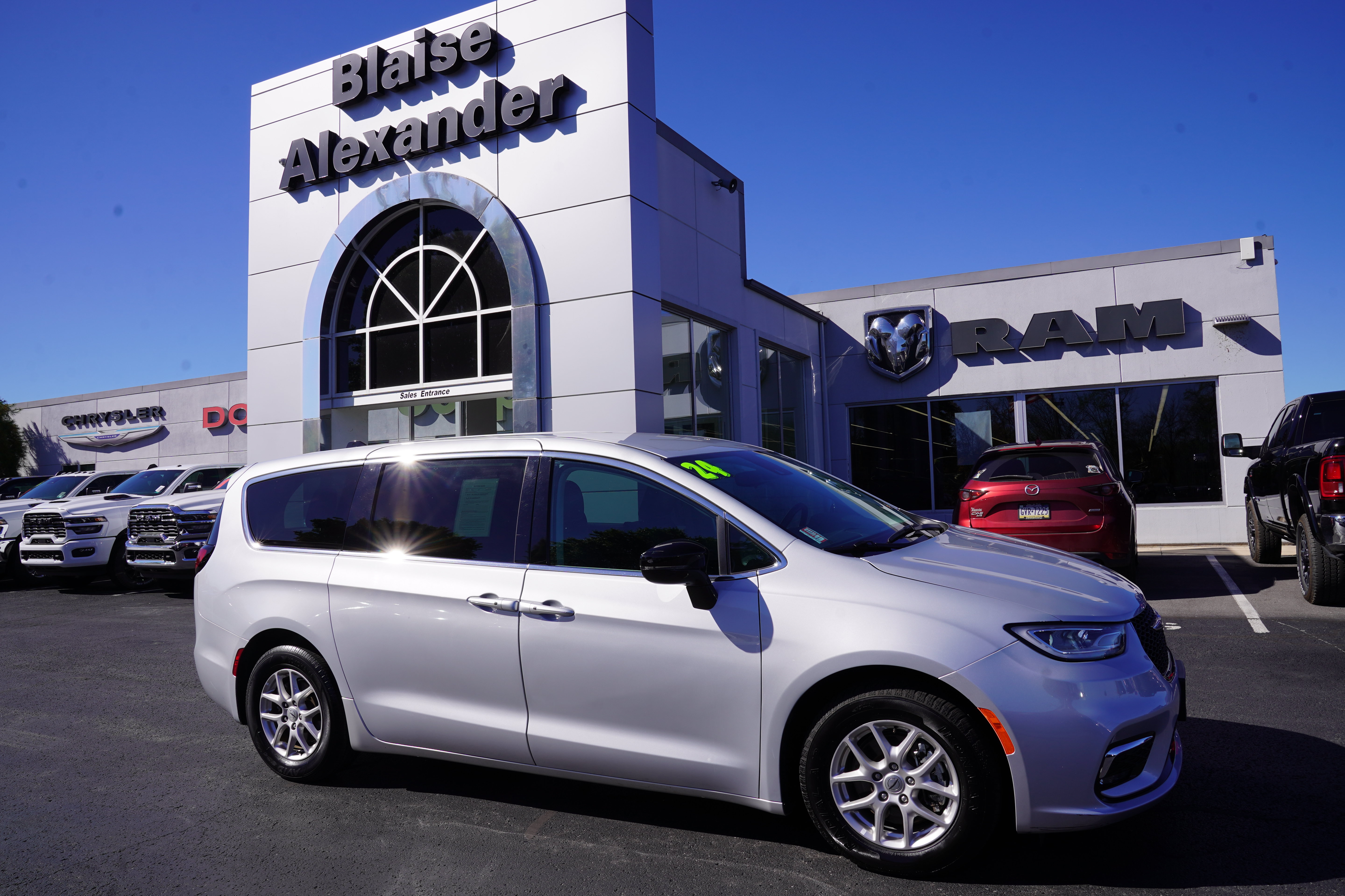 2024 Chrysler Pacifica Touring L