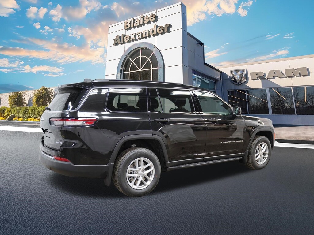 New 2026 Jeep Grand Cherokee L LAREDO X 4X4 Sport Utility
