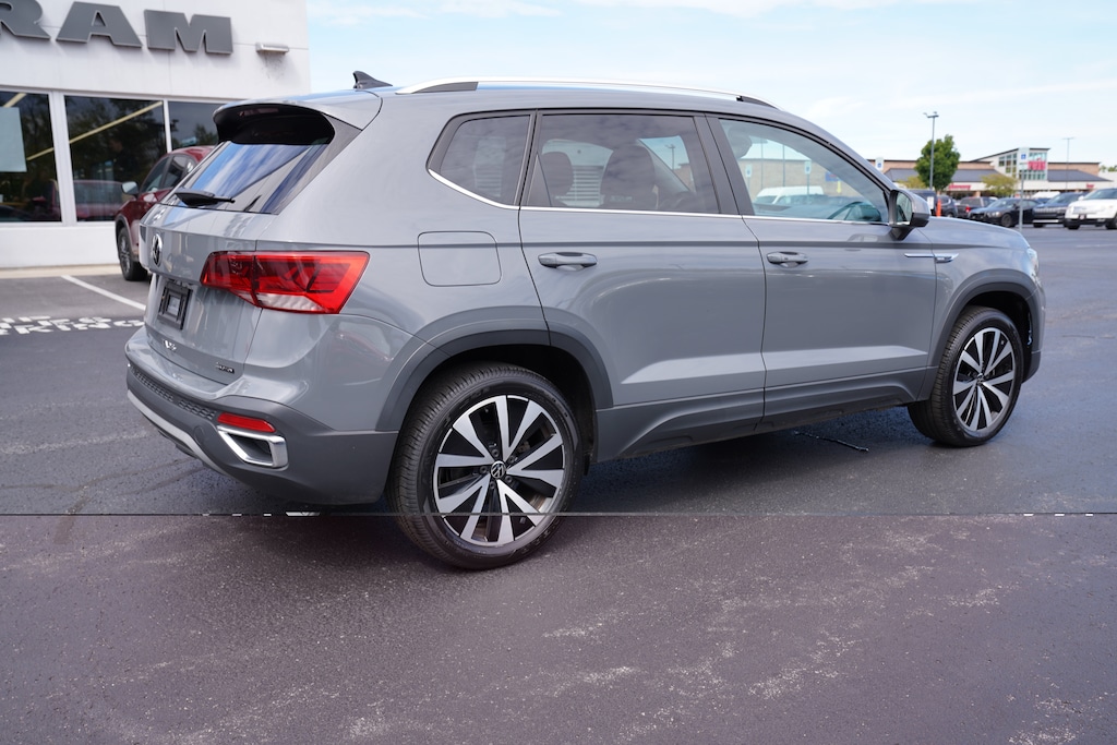 Used 2022 Volkswagen Taos SE SUV
