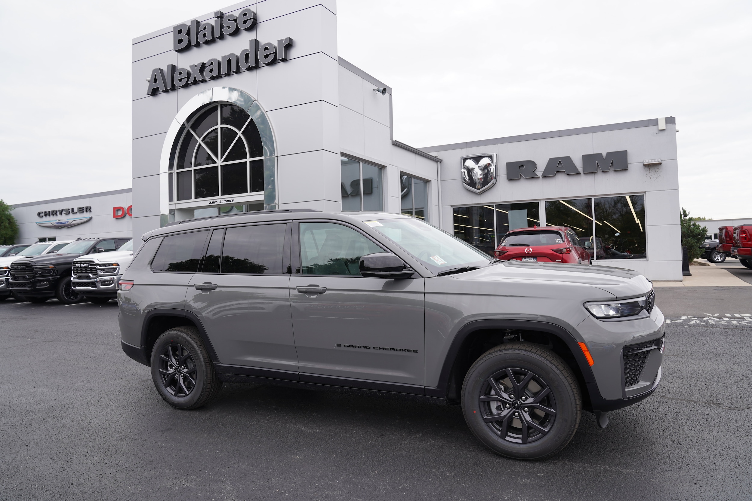 2027 Jeep Grand Cherokee L
