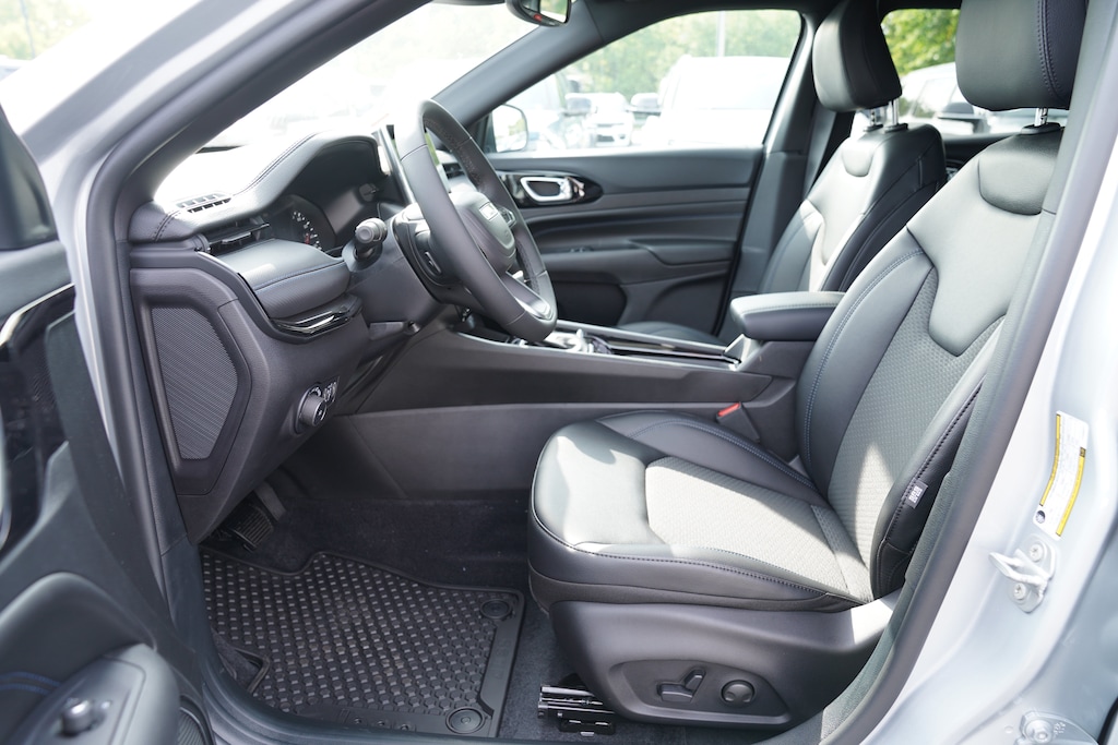 New 2026 Jeep Compass LATITUDE ALTITUDE 4X4 Sport Utility