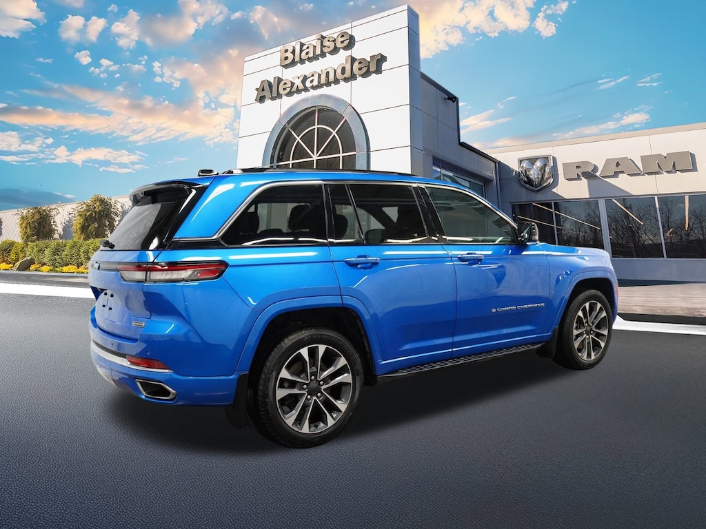 Used 2023 Jeep Grand Cherokee 4xe Overland SUV