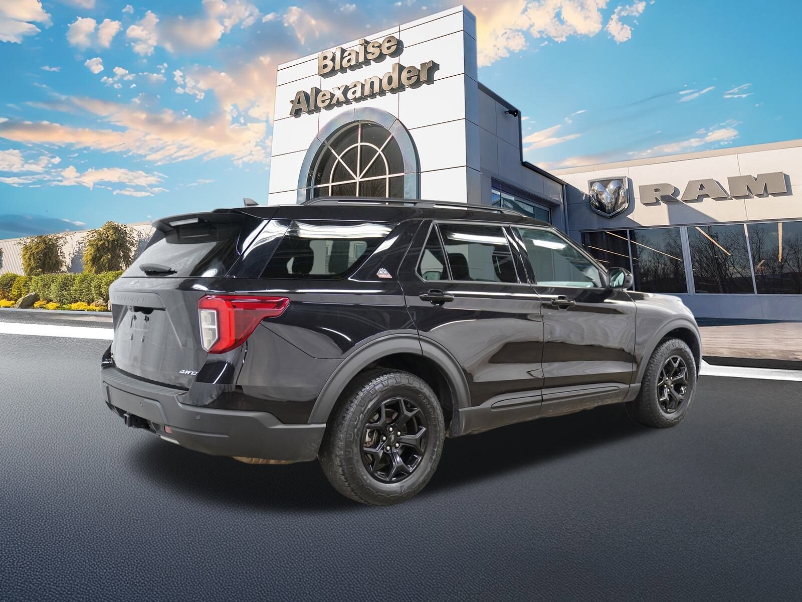 2023 Ford Explorer Timberline photo 3