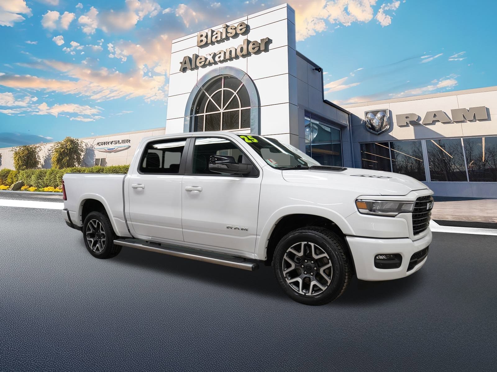 2025 RAM Ram 1500 Pickup Laramie's photo