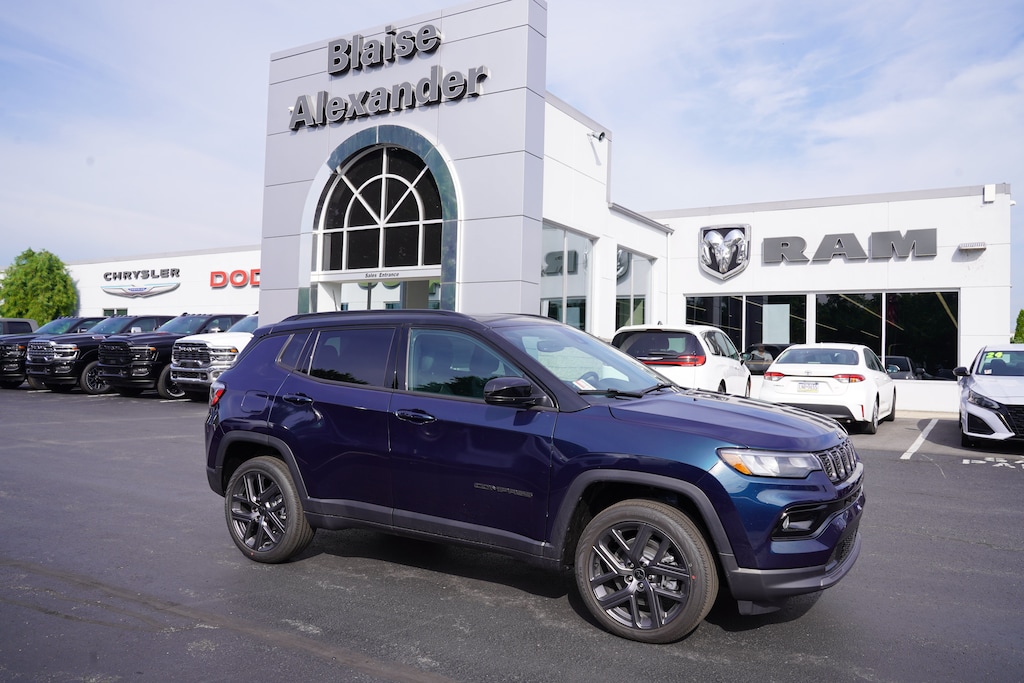 New 2026 Jeep Compass LIMITED ALTITUDE 4X4 Sport Utility