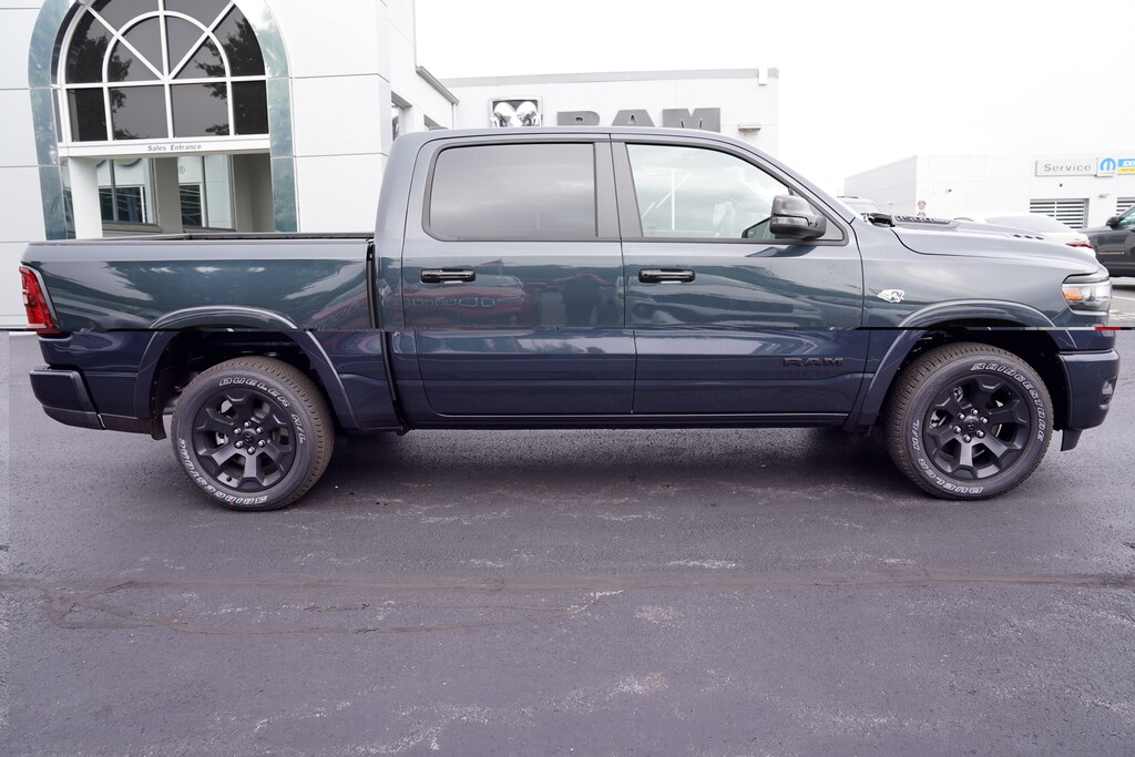 New 2026 Ram 1500 Big Horn Crew Cab 4x4 5'7 Box Pickup