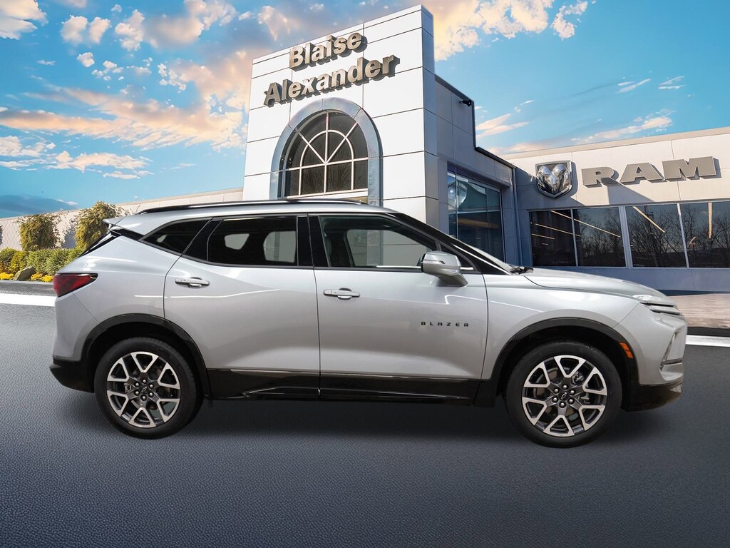 Used 2025 Chevrolet Blazer RS SUV
