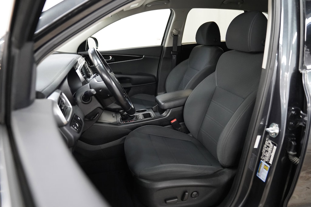 Used 2020 Kia Sorento LX SUV