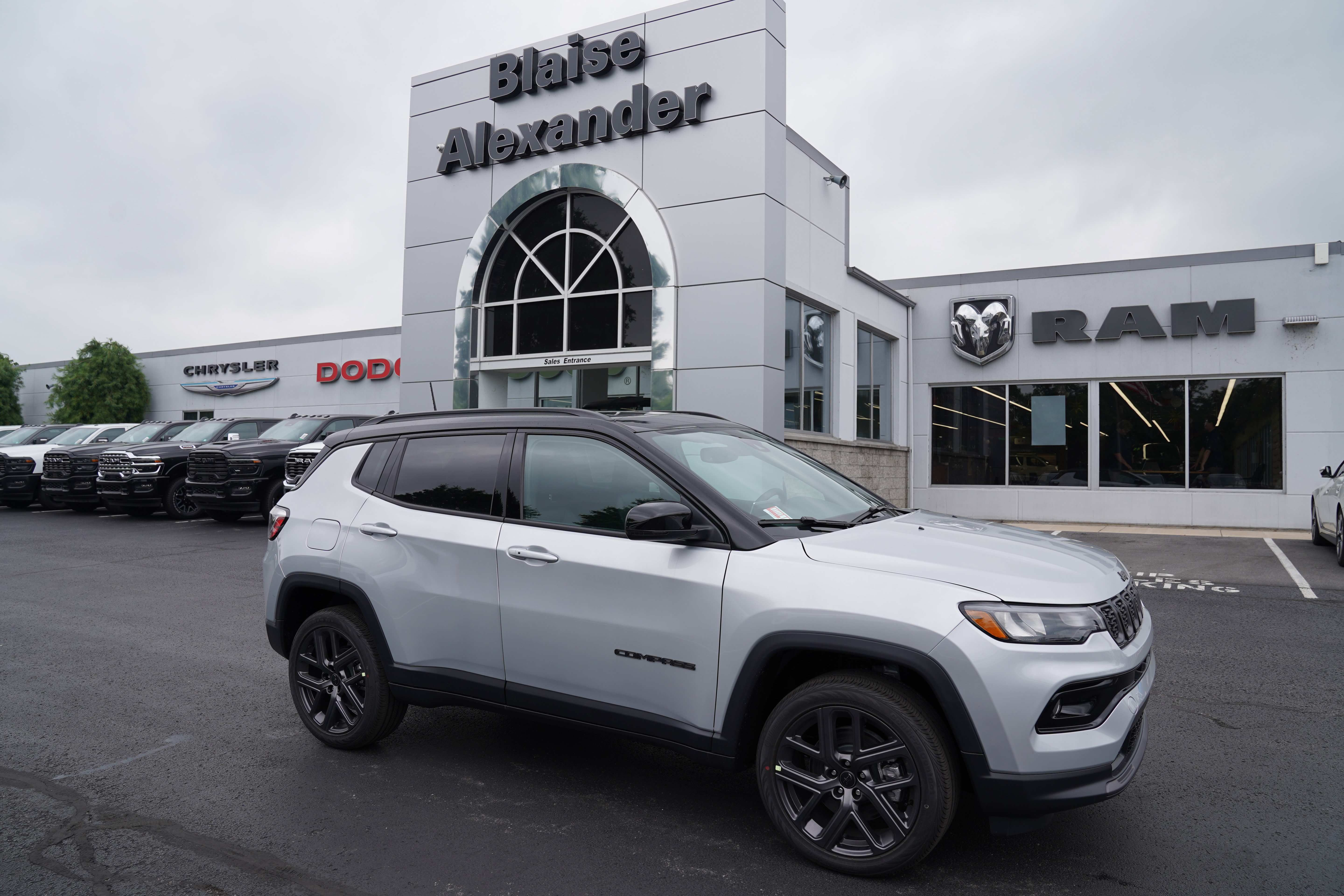 New 2026 Jeep Compass LIMITED ALTITUDE 4X4 Sport Utility