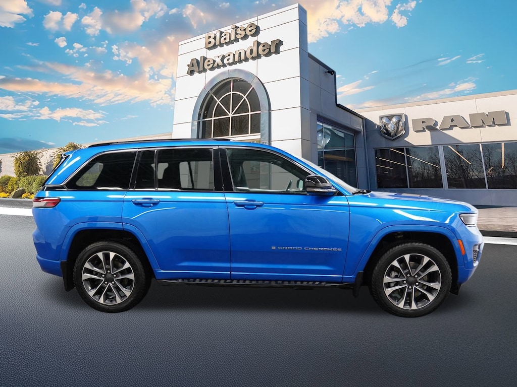 Used 2023 Jeep Grand Cherokee 4xe Overland SUV