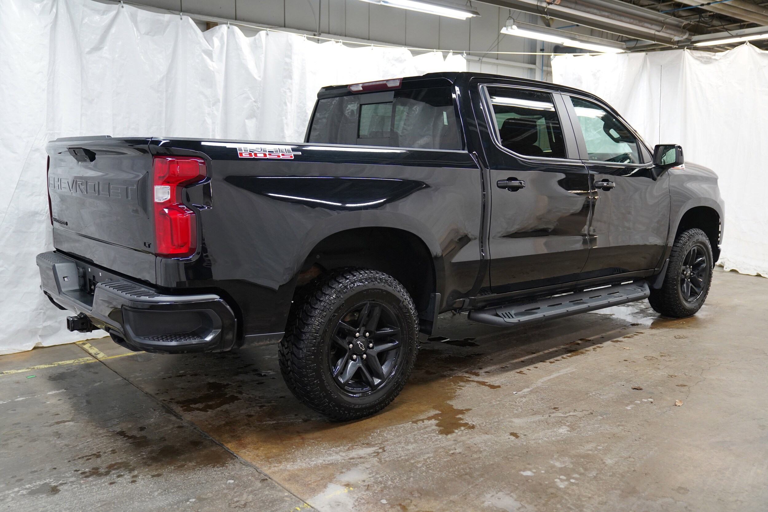 2020 Chevrolet Silverado 1500 LT Trail Boss photo 2