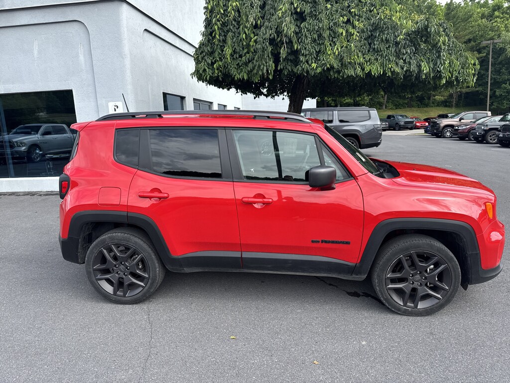 Used 2021 Jeep Renegade Latitude SUV