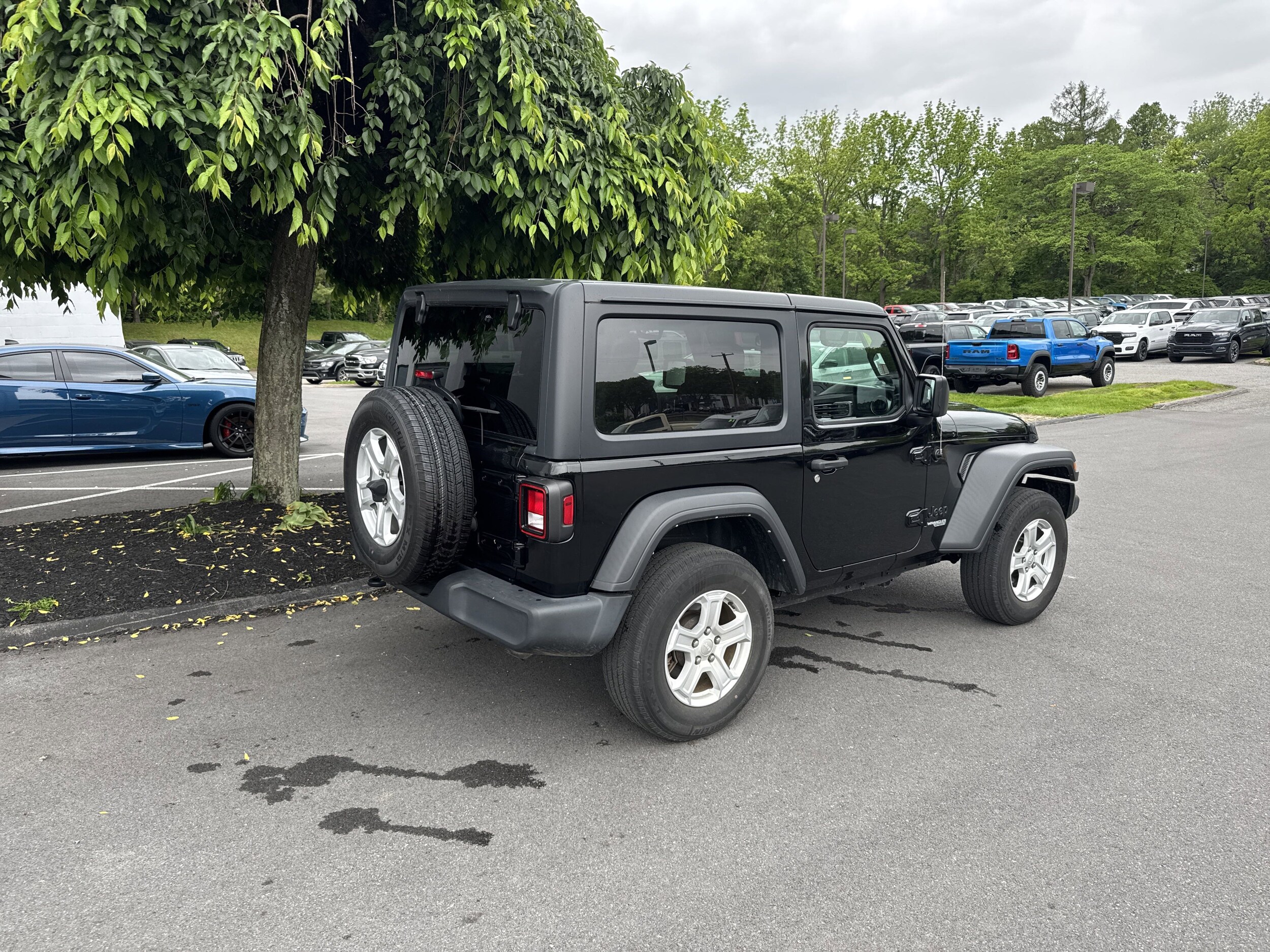 2021 Jeep Wrangler Sport S photo 2
