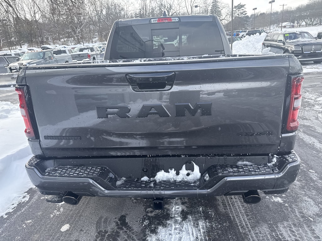 New 2026 Ram 1500 BIG HORN CREW CAB 4X4 5'7 BOX Pickup