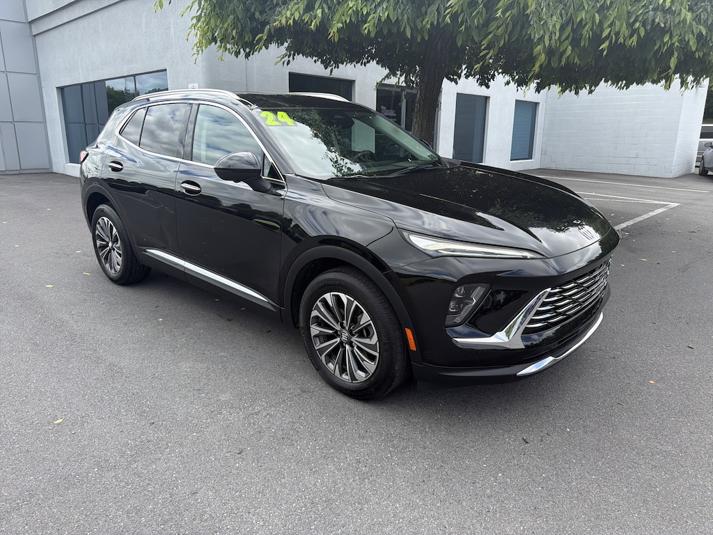 Used 2024 Buick Envision Preferred SUV