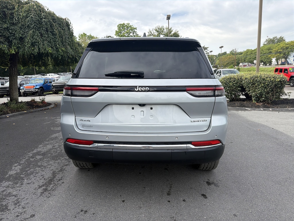 Used 2022 Jeep Grand Cherokee Limited SUV