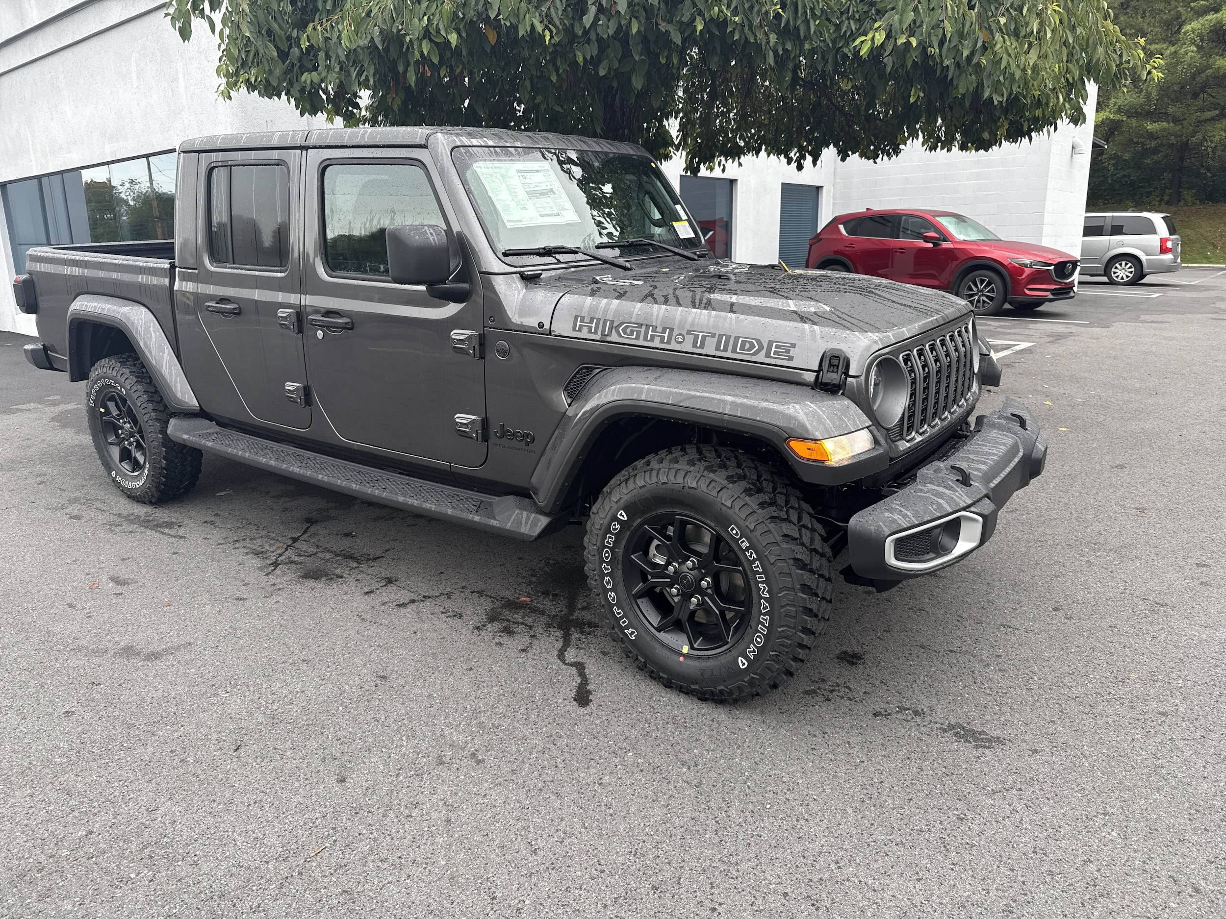 2025 Jeep Gladiator High Tide's photo