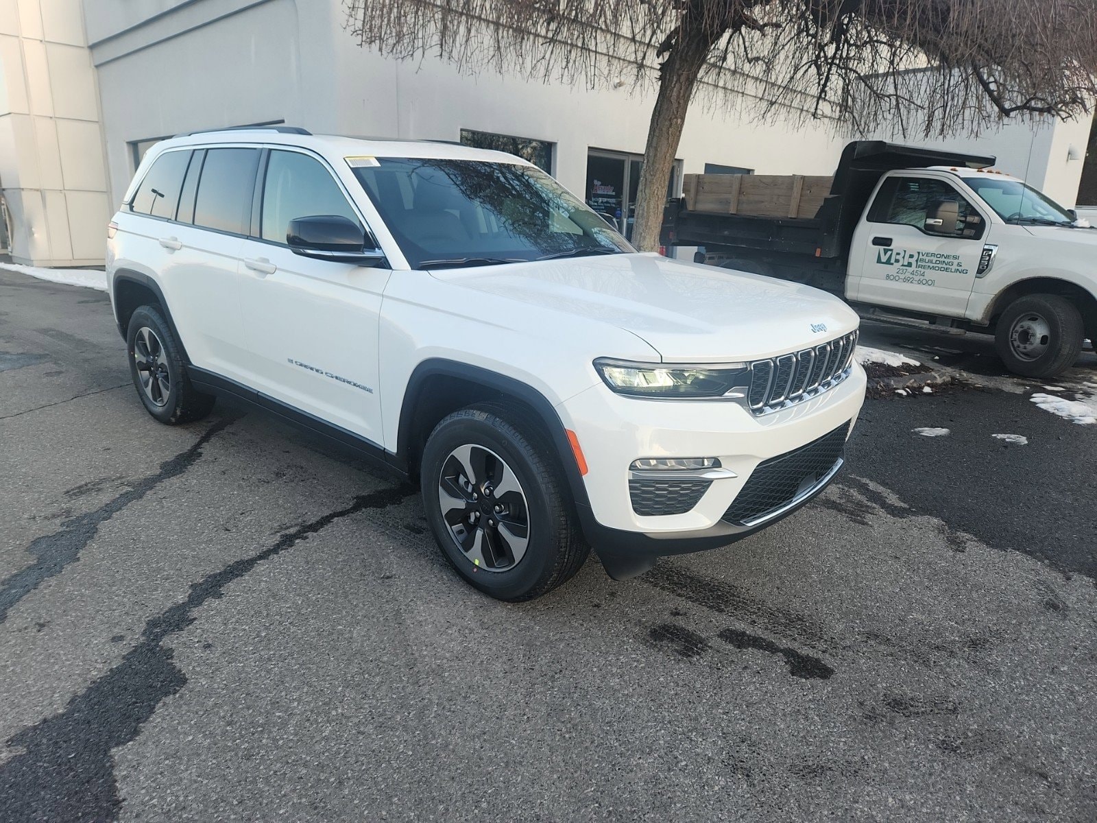 2022 Jeep Grand Cherokee 4xe 4x4's photo