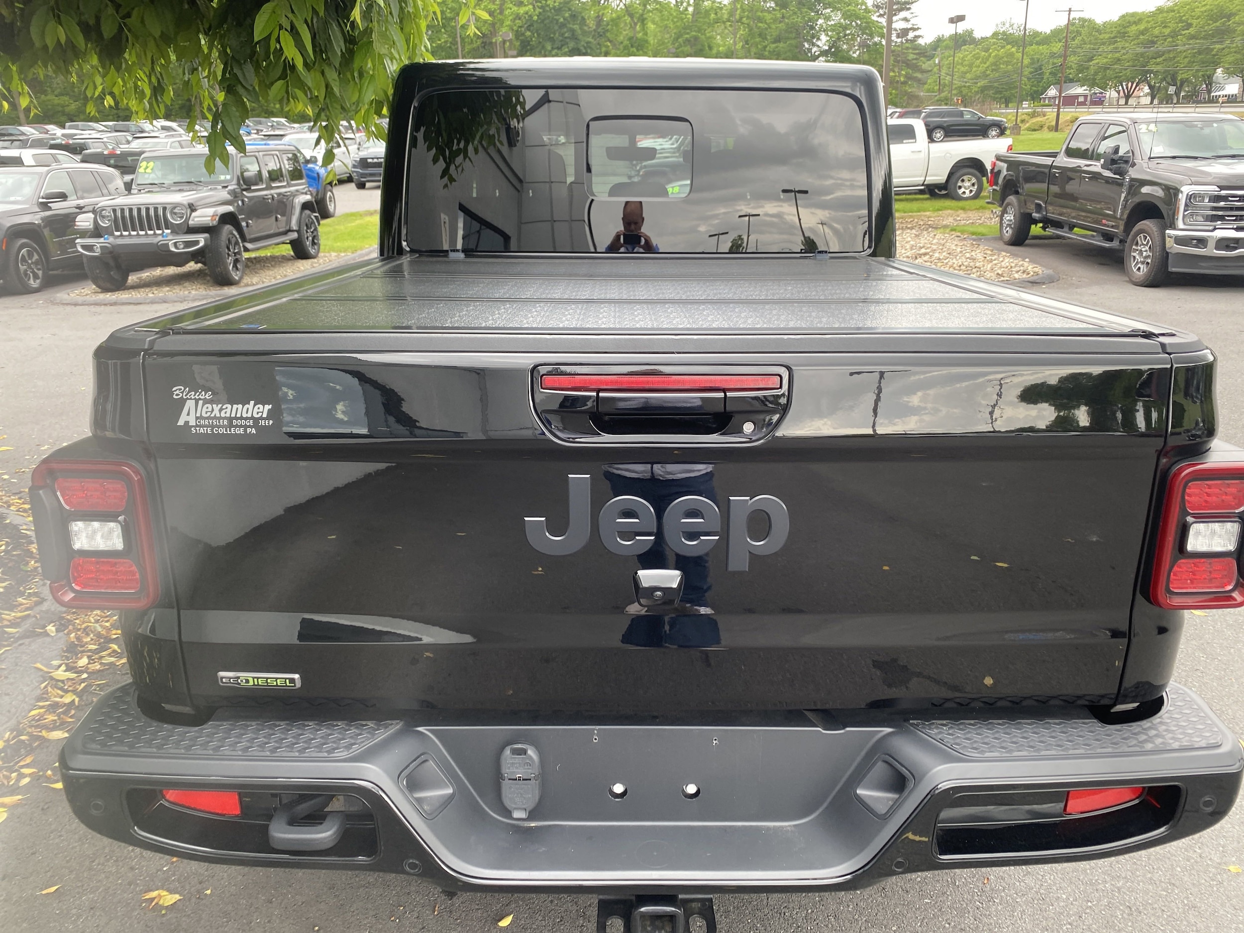 2022 Jeep Gladiator Overland photo 4