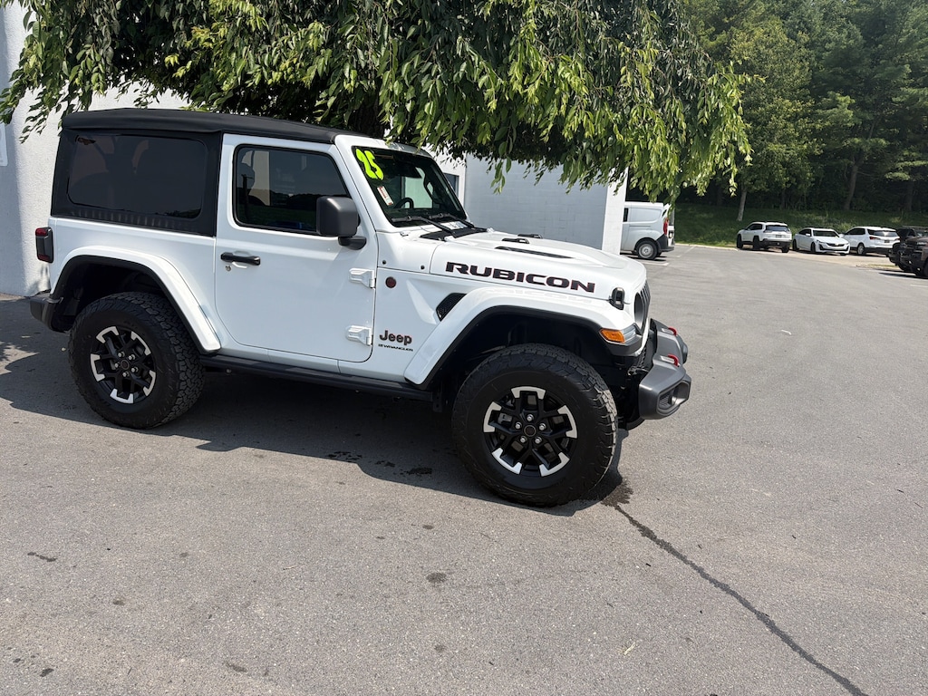 Used 2025 Jeep Wrangler Rubicon SUV