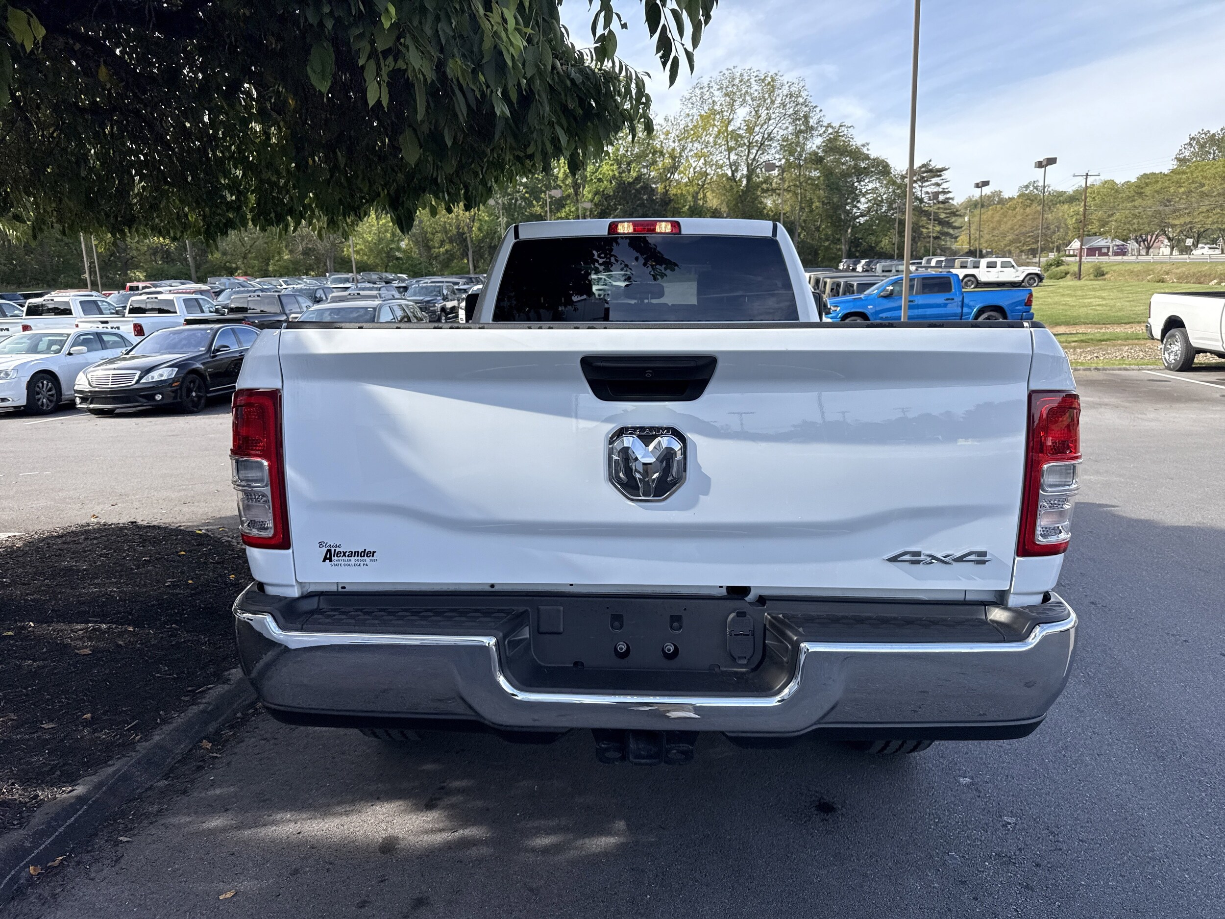 2023 Ram 2500 Tradesman photo 4