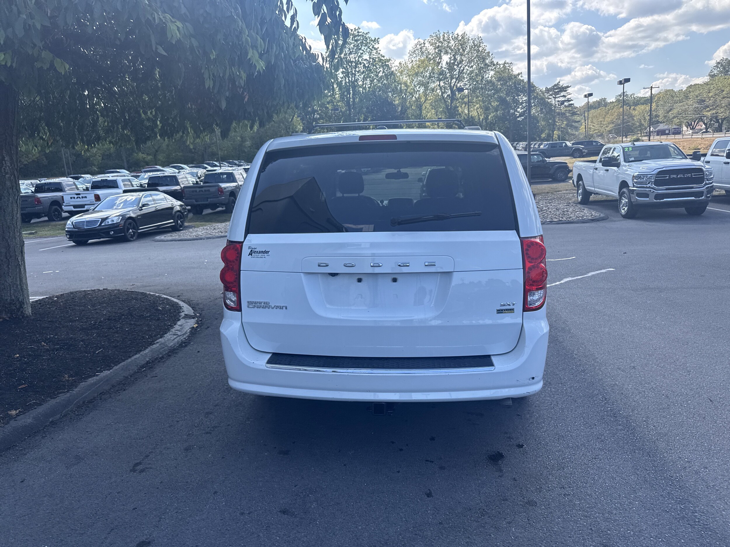2017 Dodge Grand Caravan SXT photo 4