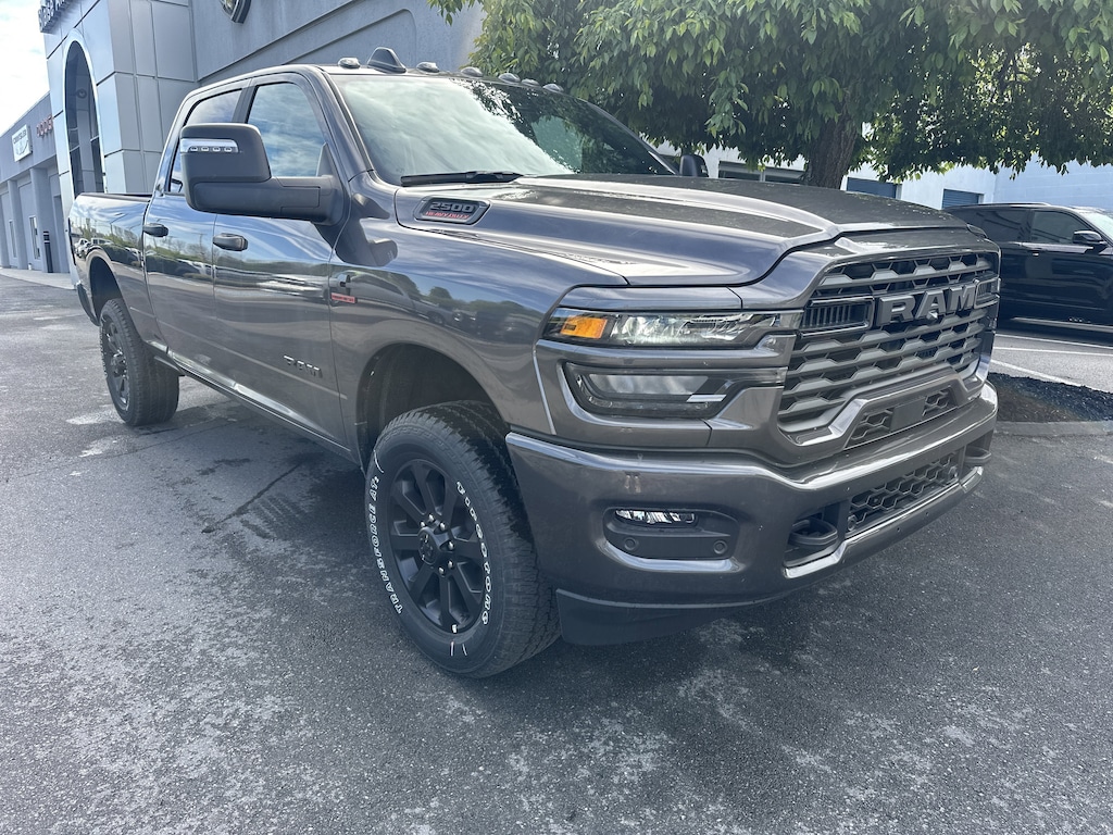 New 2026 Ram 2500 BIG HORN CREW CAB 4X4 6'4 BOX Pickup