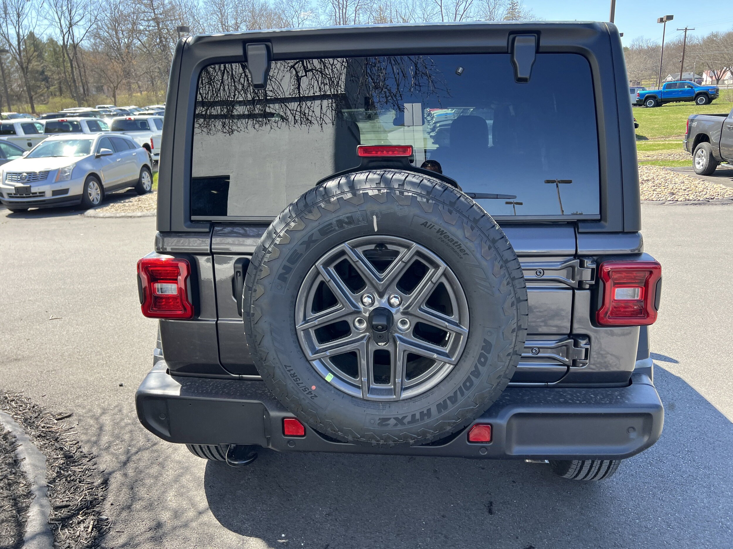 2025 Jeep Wrangler Sport photo 4