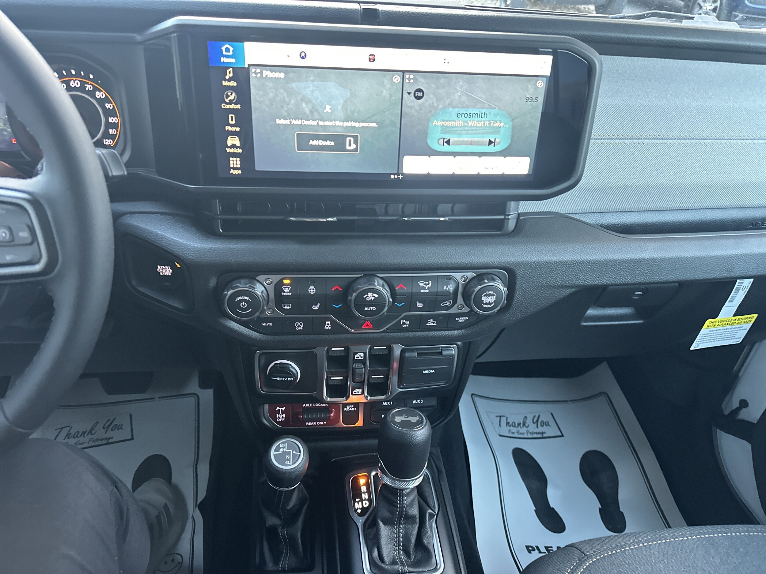 2026 Jeep Wrangler 4-Door Willys - Photo 24