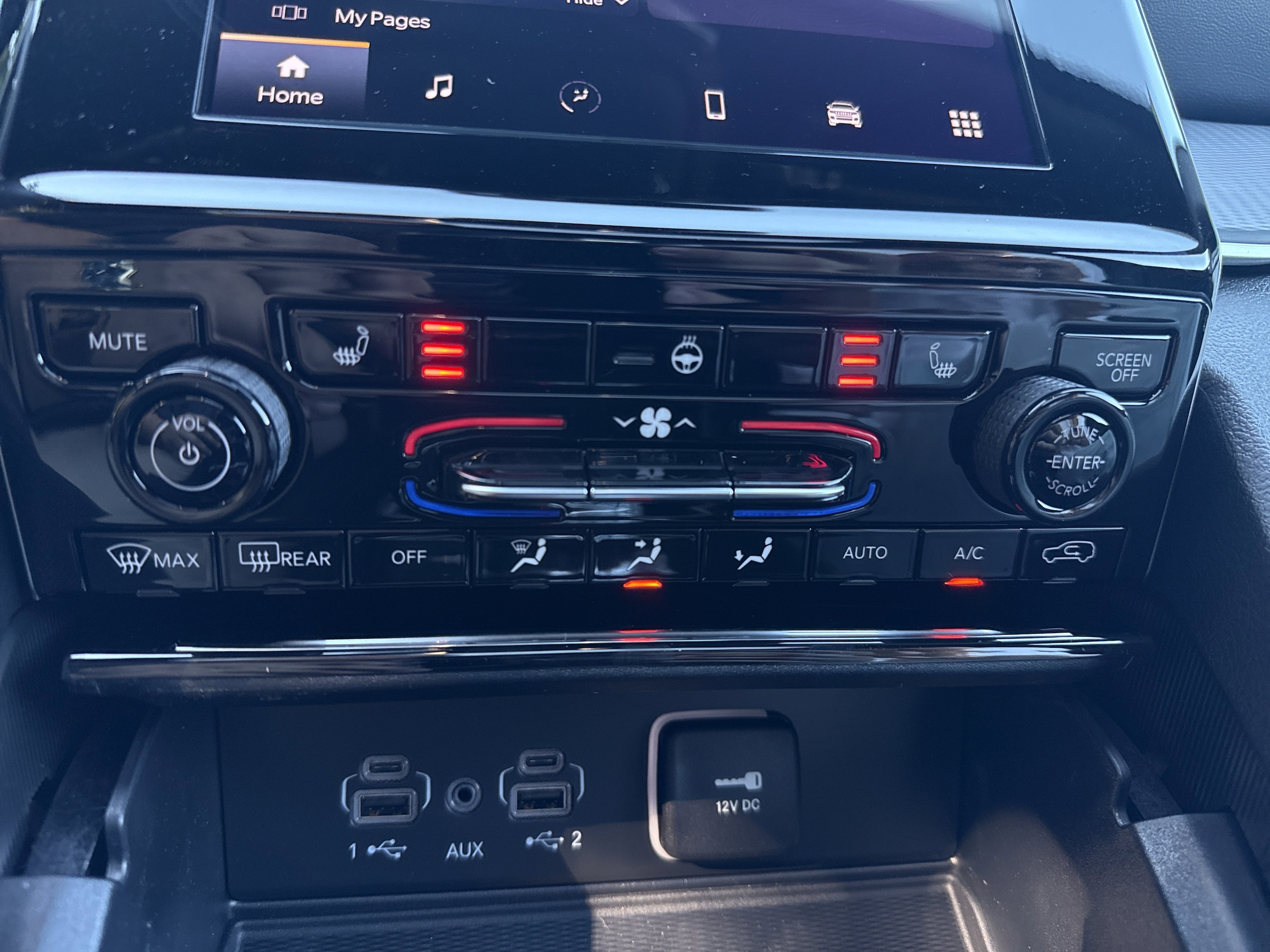 2025 Jeep Grand Cherokee Laredo - Photo 26