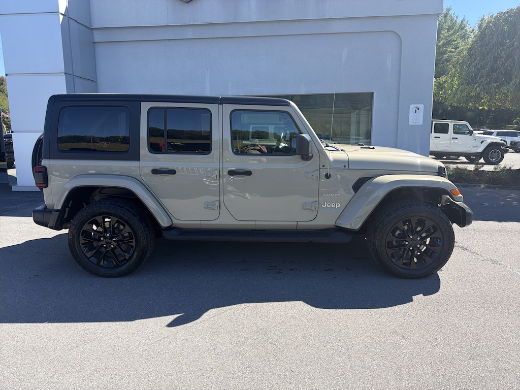 Used 2022 Jeep Wrangler Unlimited 4xe Sahara SUV