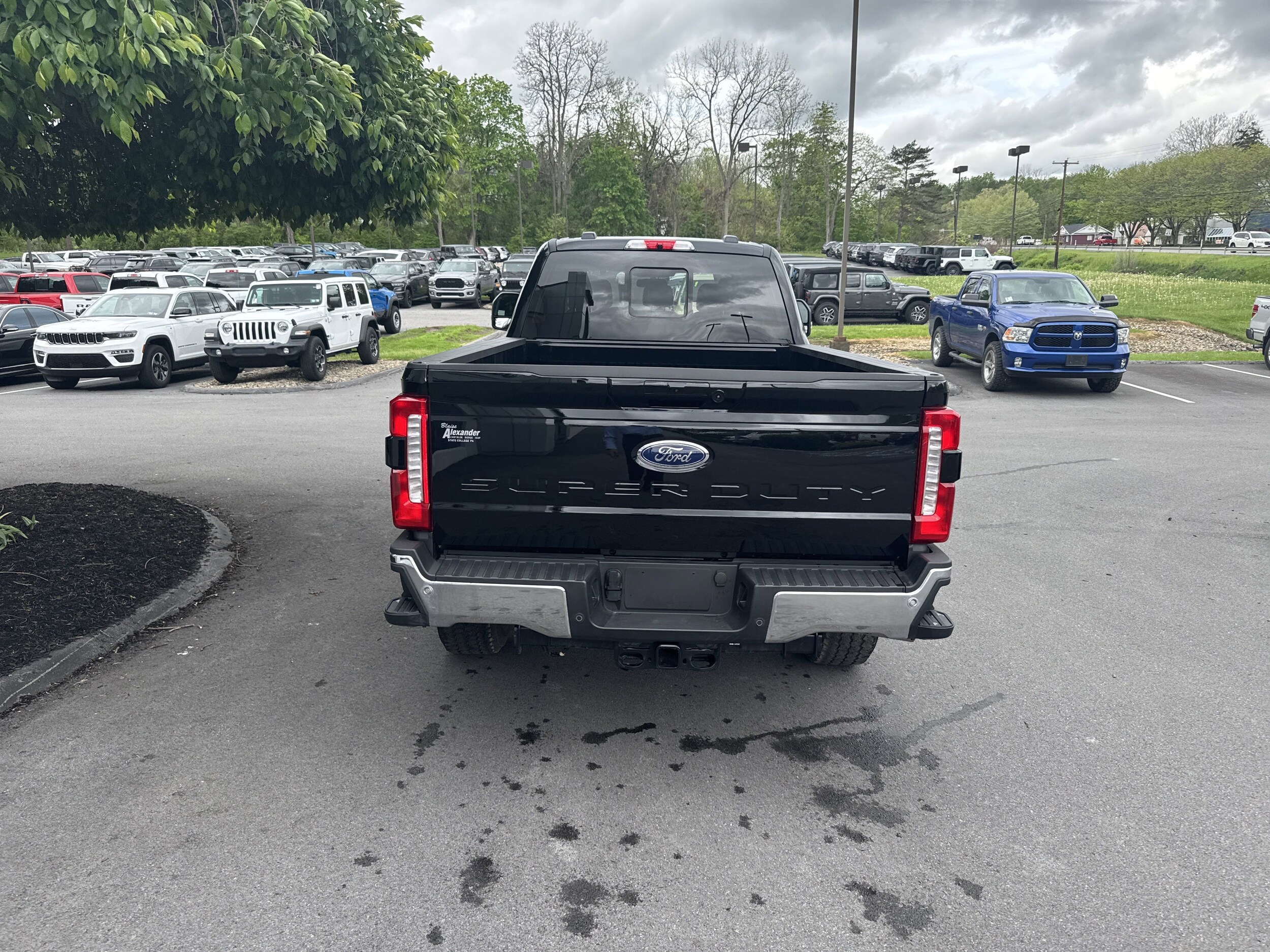 2024 Ford F-350 Lariat photo 4