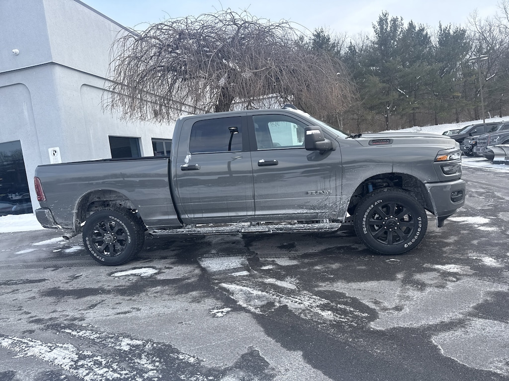 New 2026 Ram 2500 BIG HORN CREW CAB 4X4 6'4 BOX Pickup