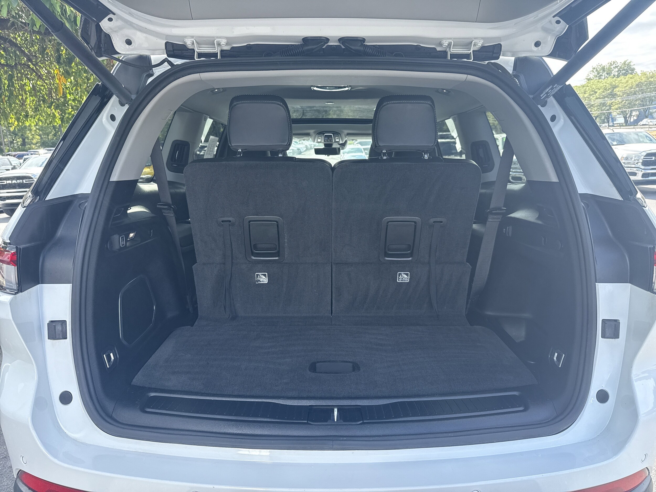 2021 Jeep Grand Cherokee Limited photo 3