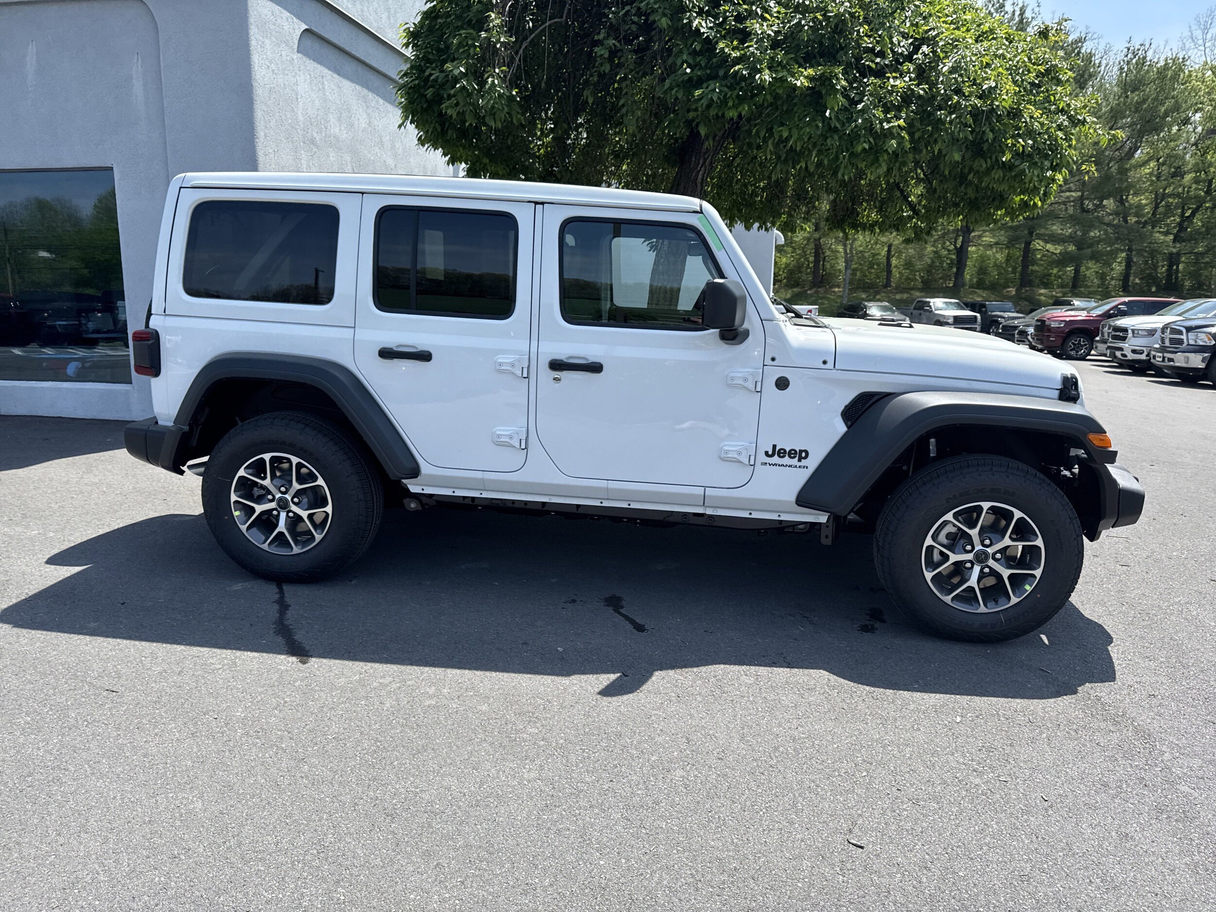 2025 Jeep Wrangler Sport photo 2