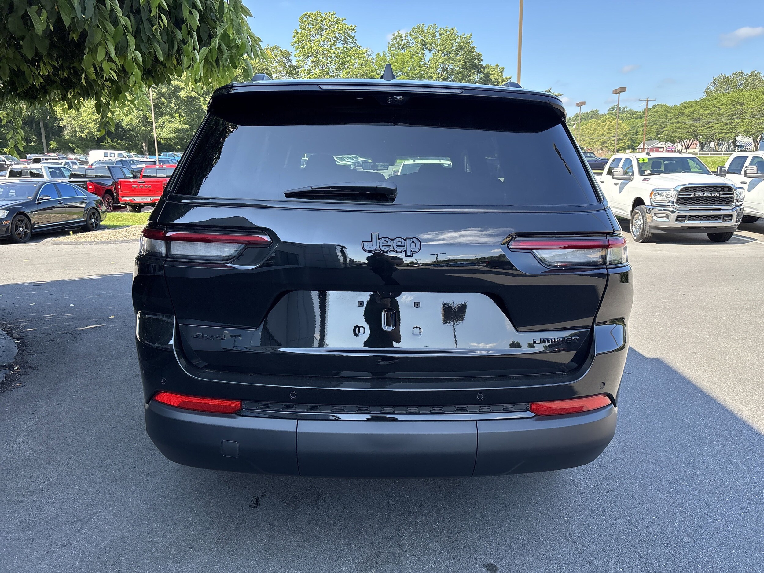 2025 Jeep Grand Cherokee Limited photo 4